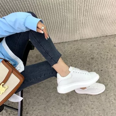 Adidasi dama casual vip 111